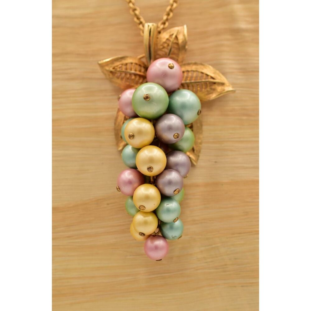 Vintage Grape Pendant Necklace Brushed Gold Multi-Color Cluster Vine Pastel BinK - Picture 2 of 12